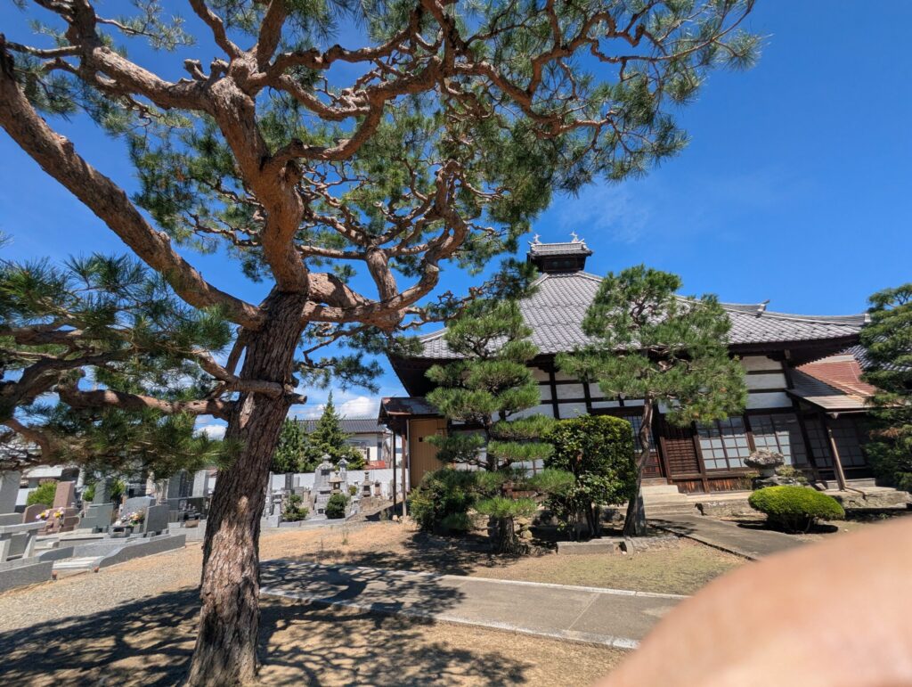 池翁禅寺の山門と寺標